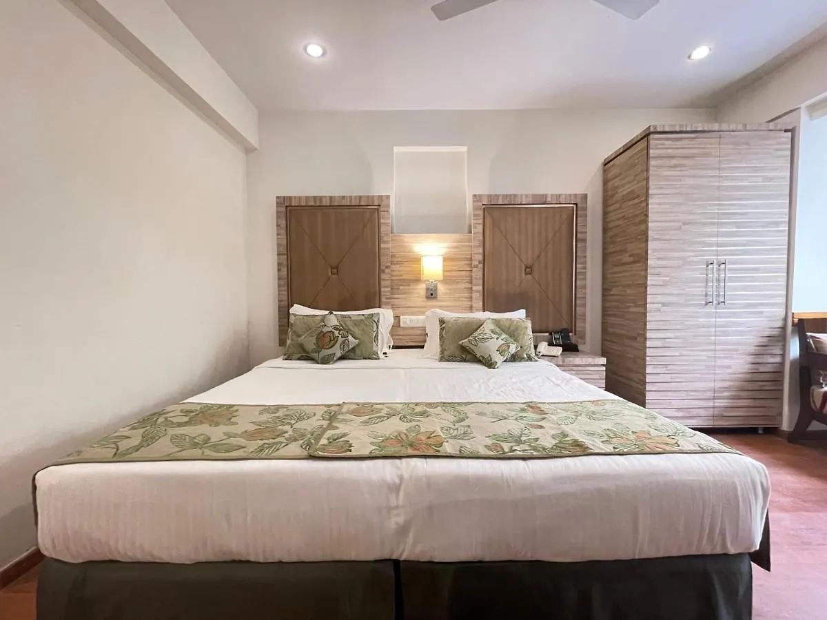 ****  Hotel Surasena Regal Vista Agra Agra  India