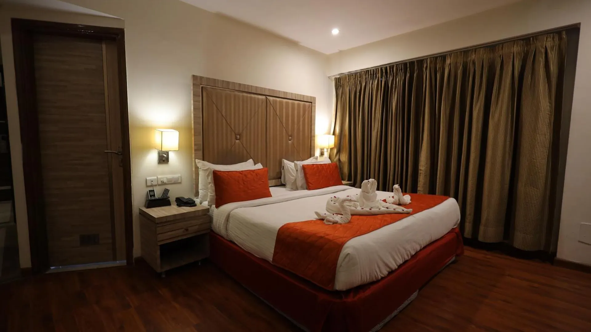 Surasena Regal Vista Agra Hotel