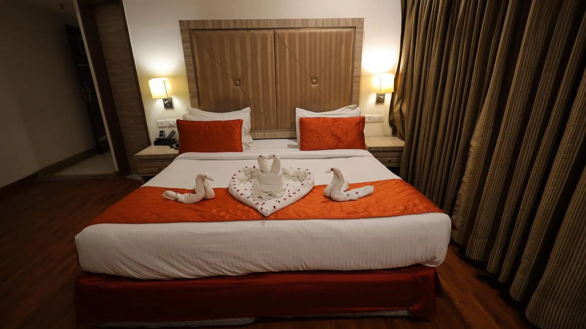 Surasena Regal Vista Agra Hotel