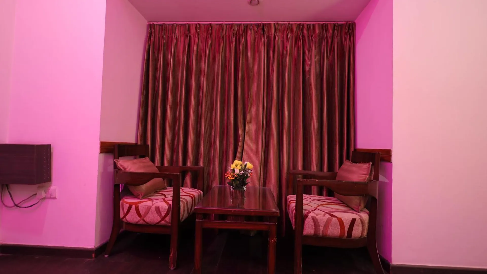Surasena Regal Vista Agra Hotel  Agra (Uttar Pradesh)