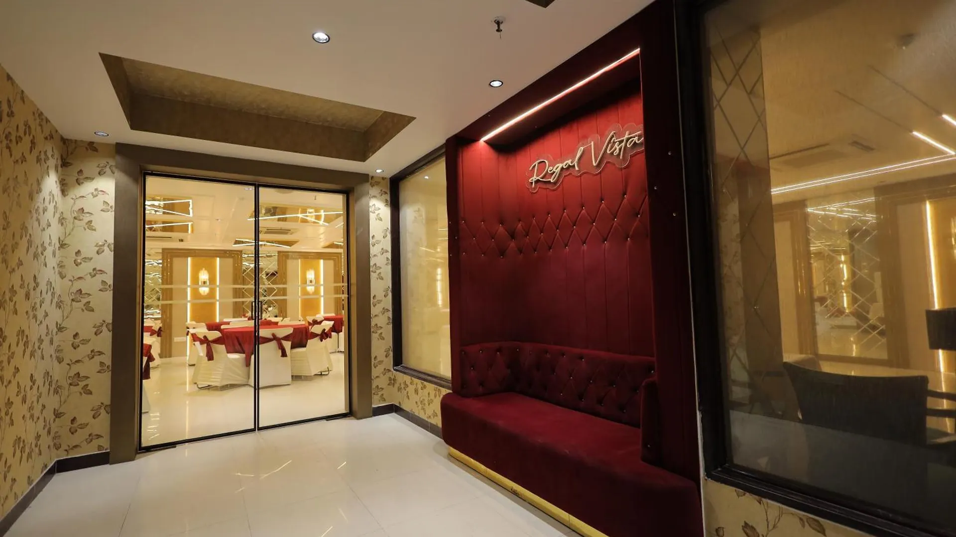 Surasena Regal Vista Agra Hotel