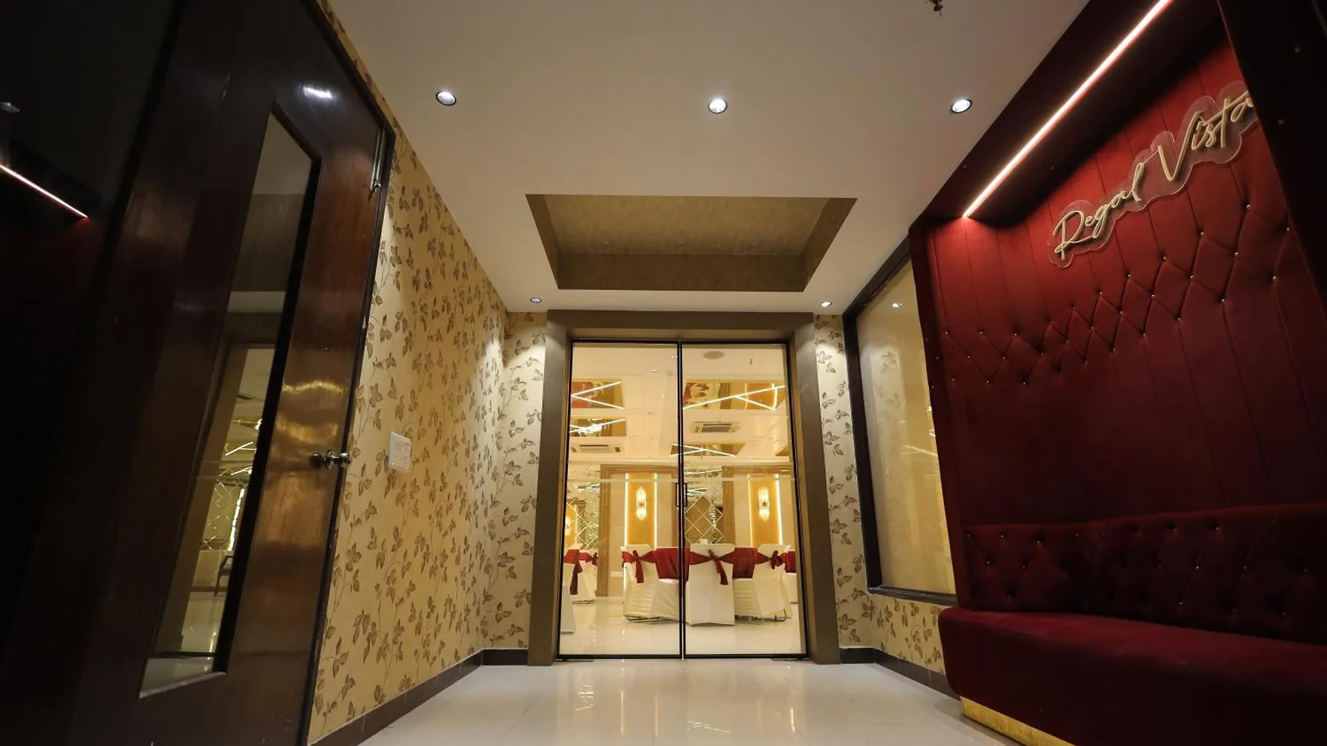 Surasena Regal Vista Agra Hotel