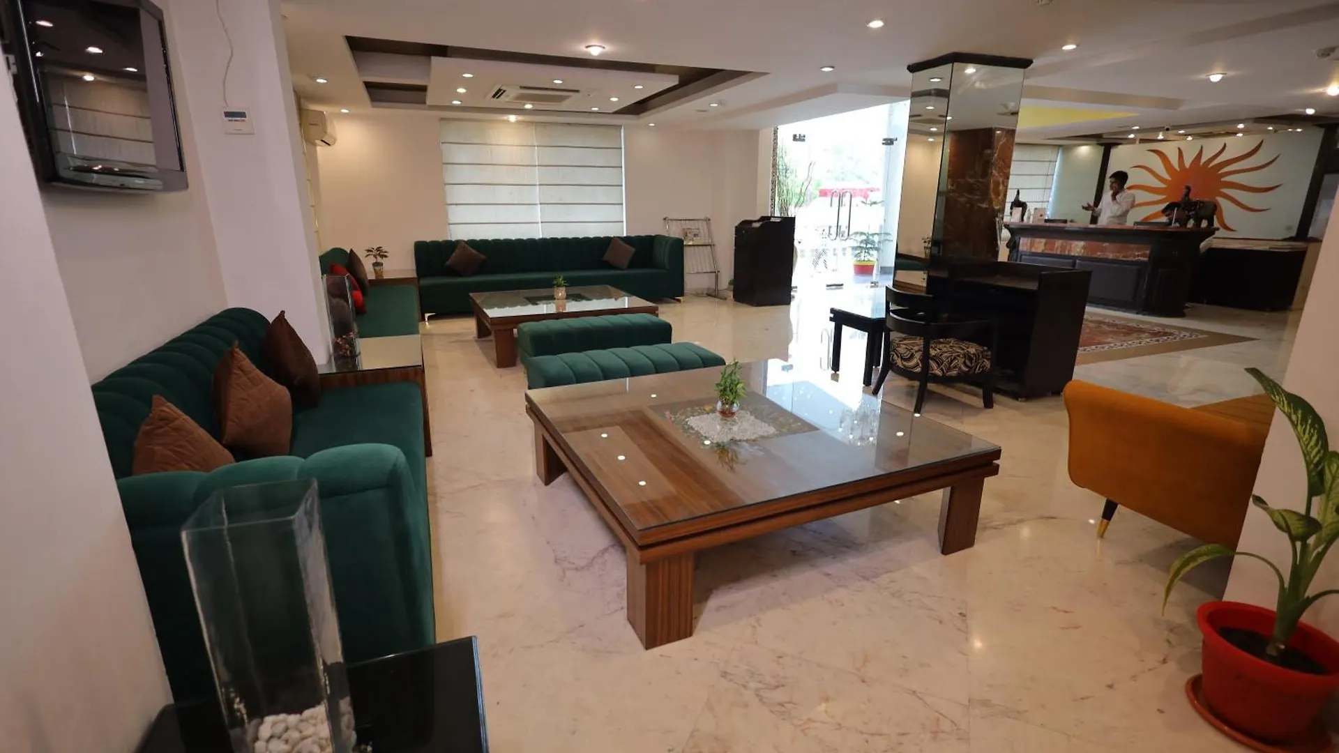 Hotel Surasena Regal Vista Agra Agra  4*, Agra (Uttar Pradesh)